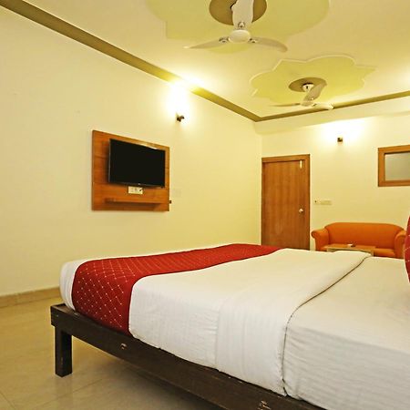 Hotel Ambrosia - A Boutique Hotel New Delhi Buitenkant foto