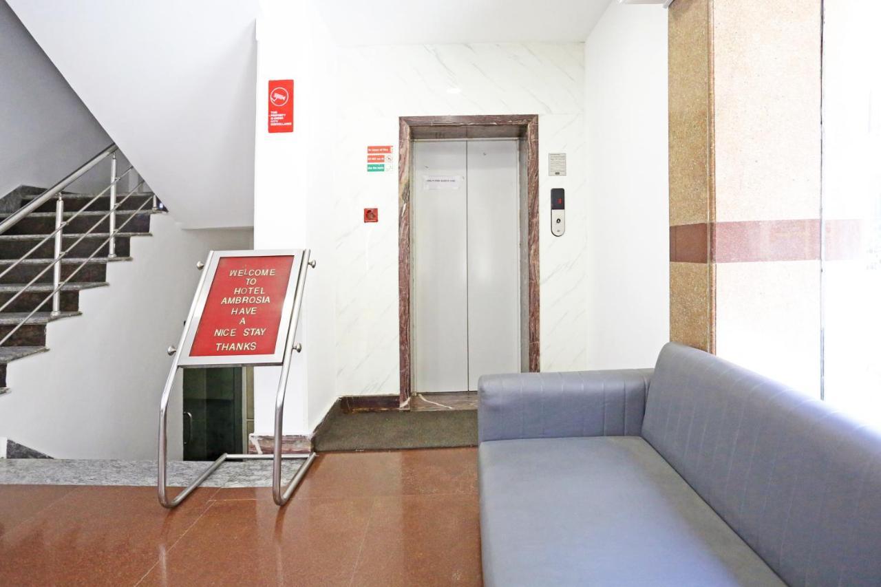 Hotel Ambrosia - A Boutique Hotel New Delhi Buitenkant foto