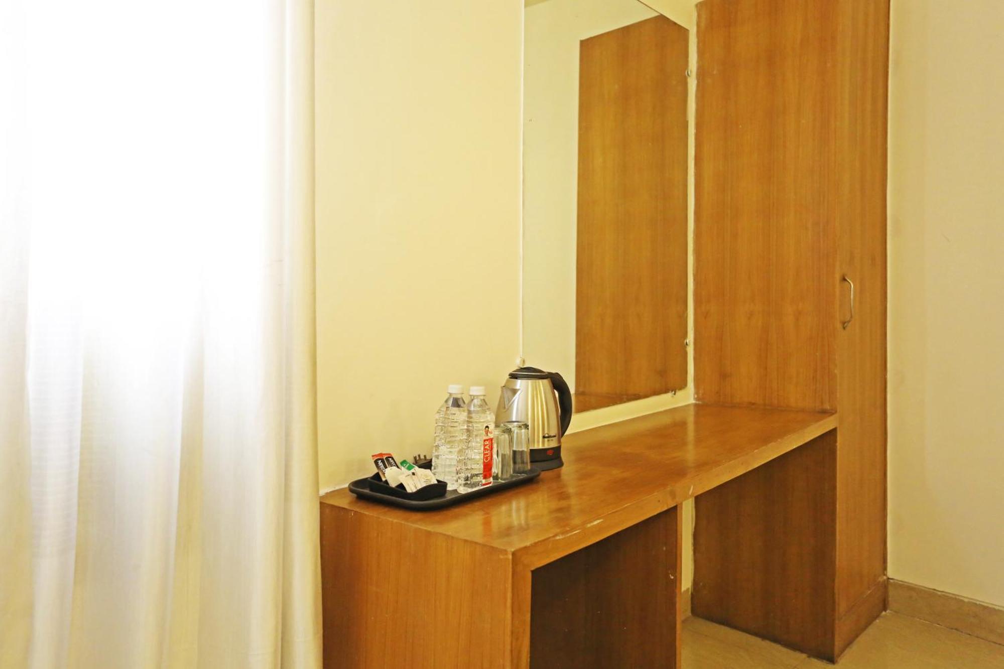 Hotel Ambrosia - A Boutique Hotel New Delhi Buitenkant foto
