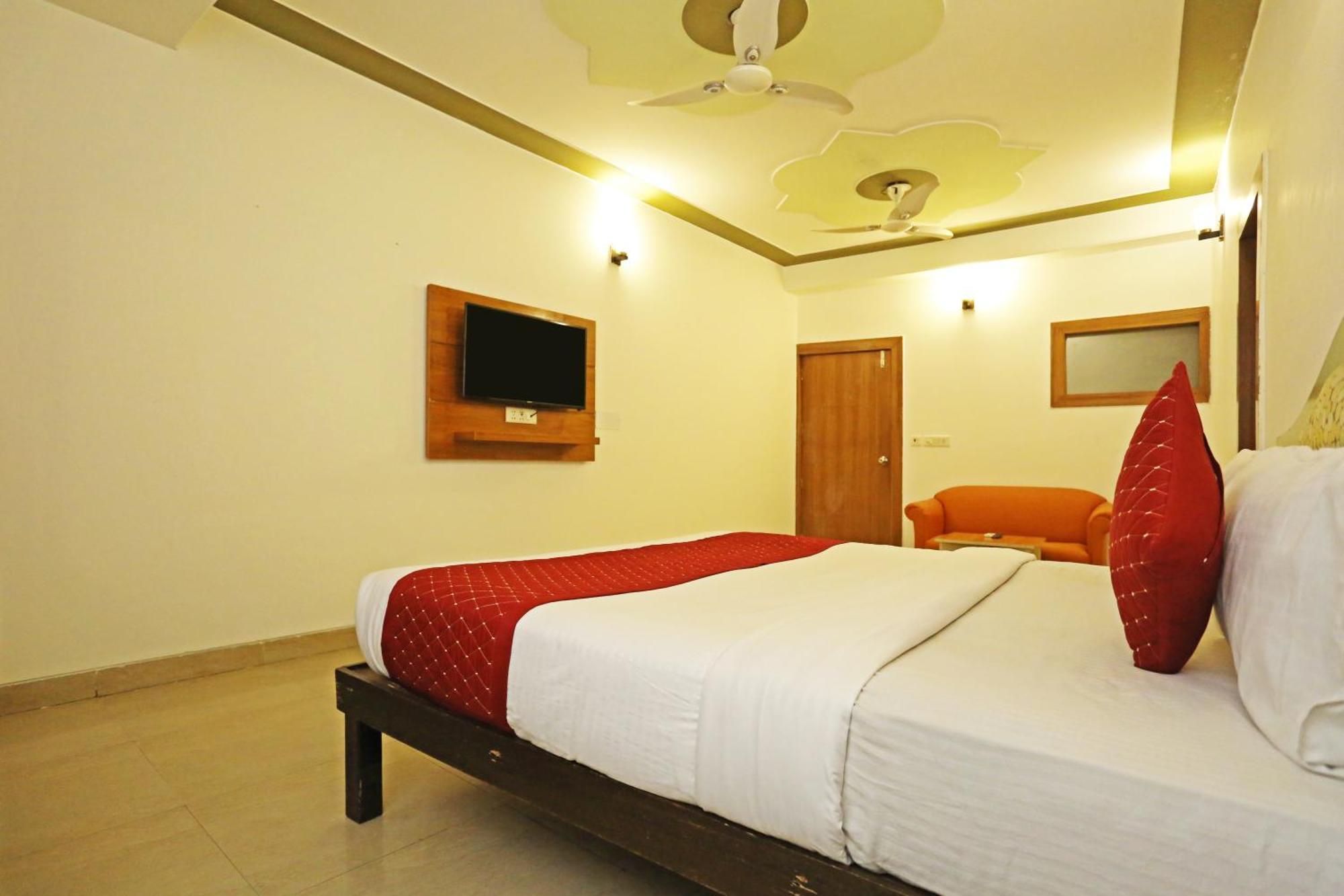 Hotel Ambrosia - A Boutique Hotel New Delhi Buitenkant foto