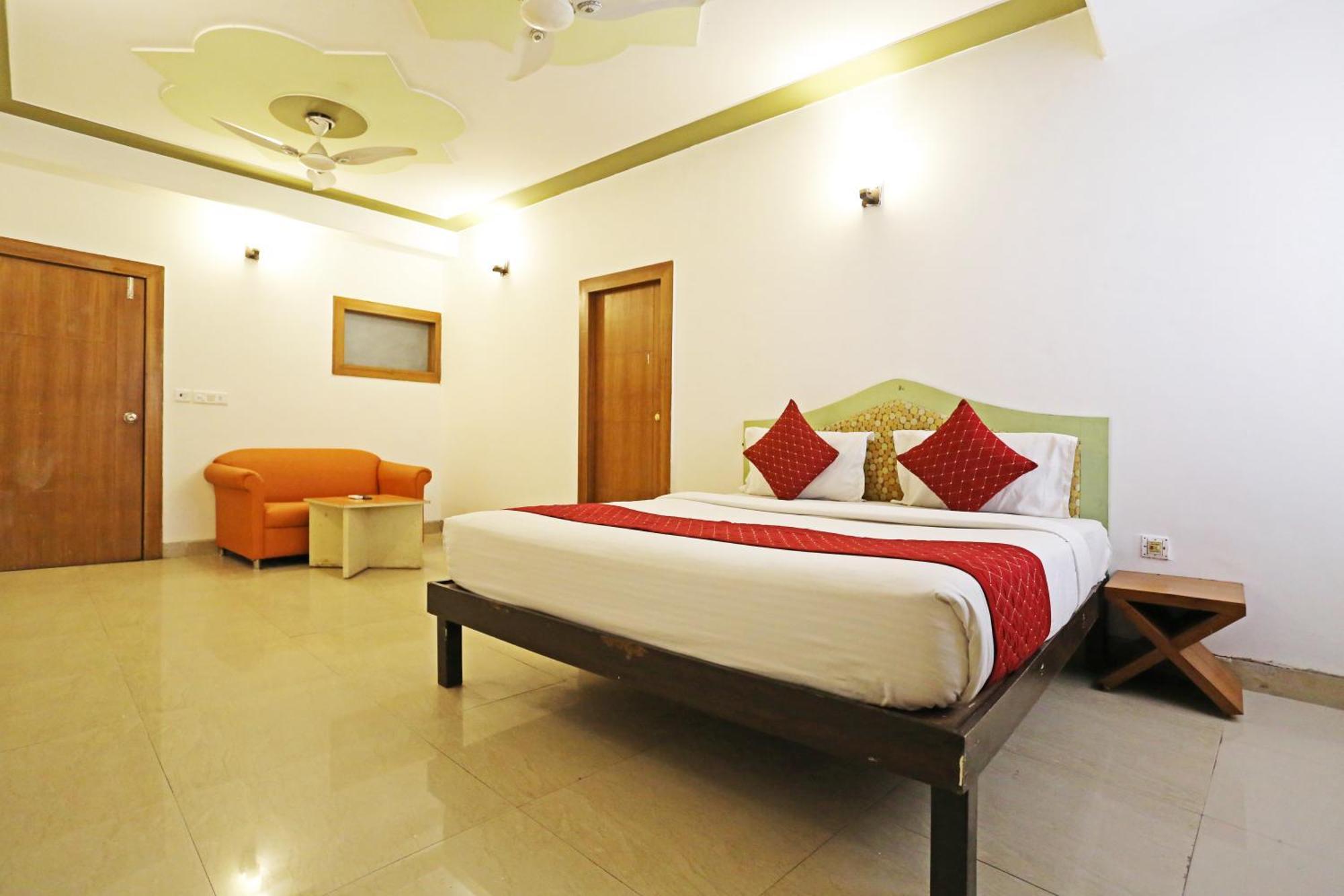 Hotel Ambrosia - A Boutique Hotel New Delhi Buitenkant foto