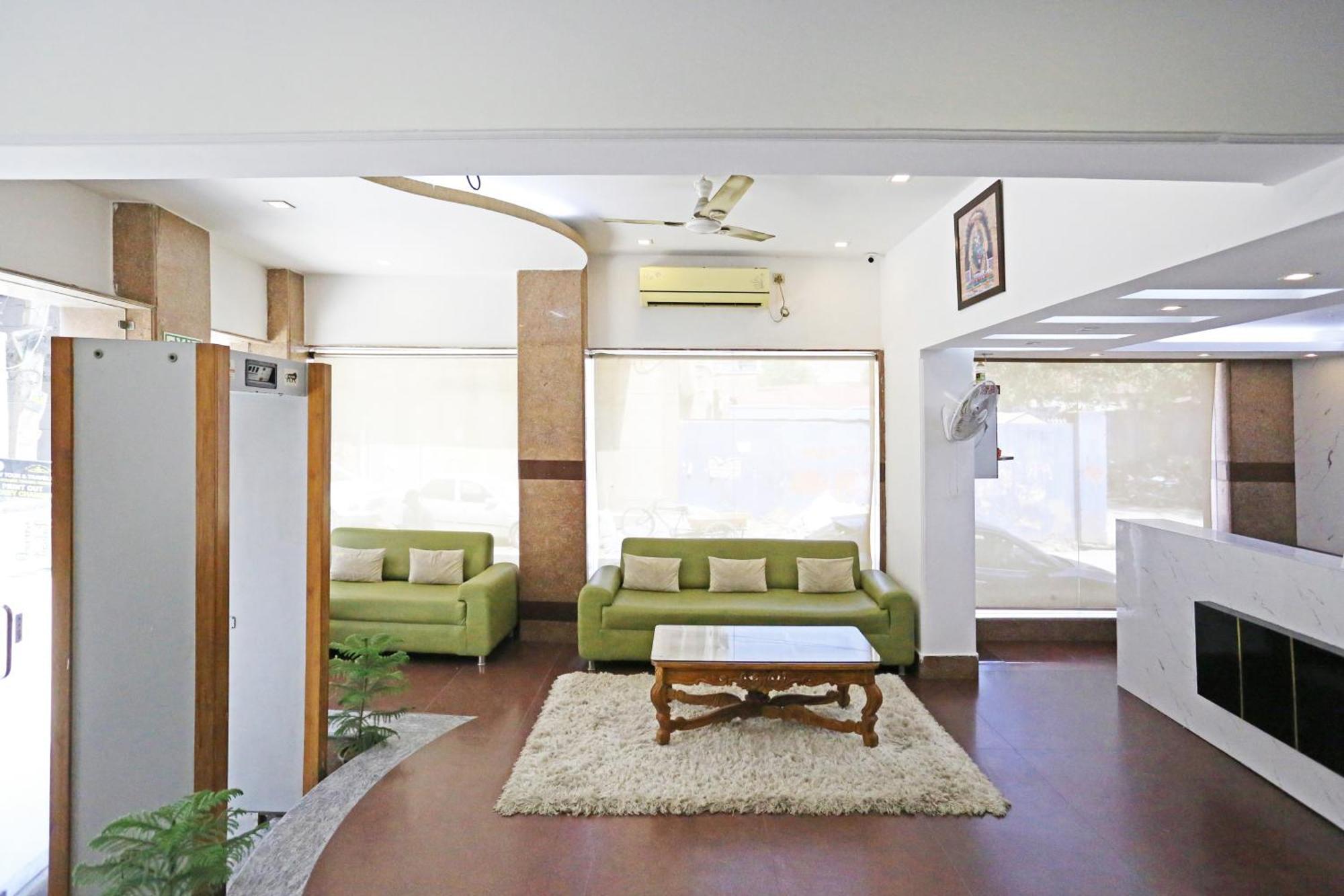 Hotel Ambrosia - A Boutique Hotel New Delhi Buitenkant foto