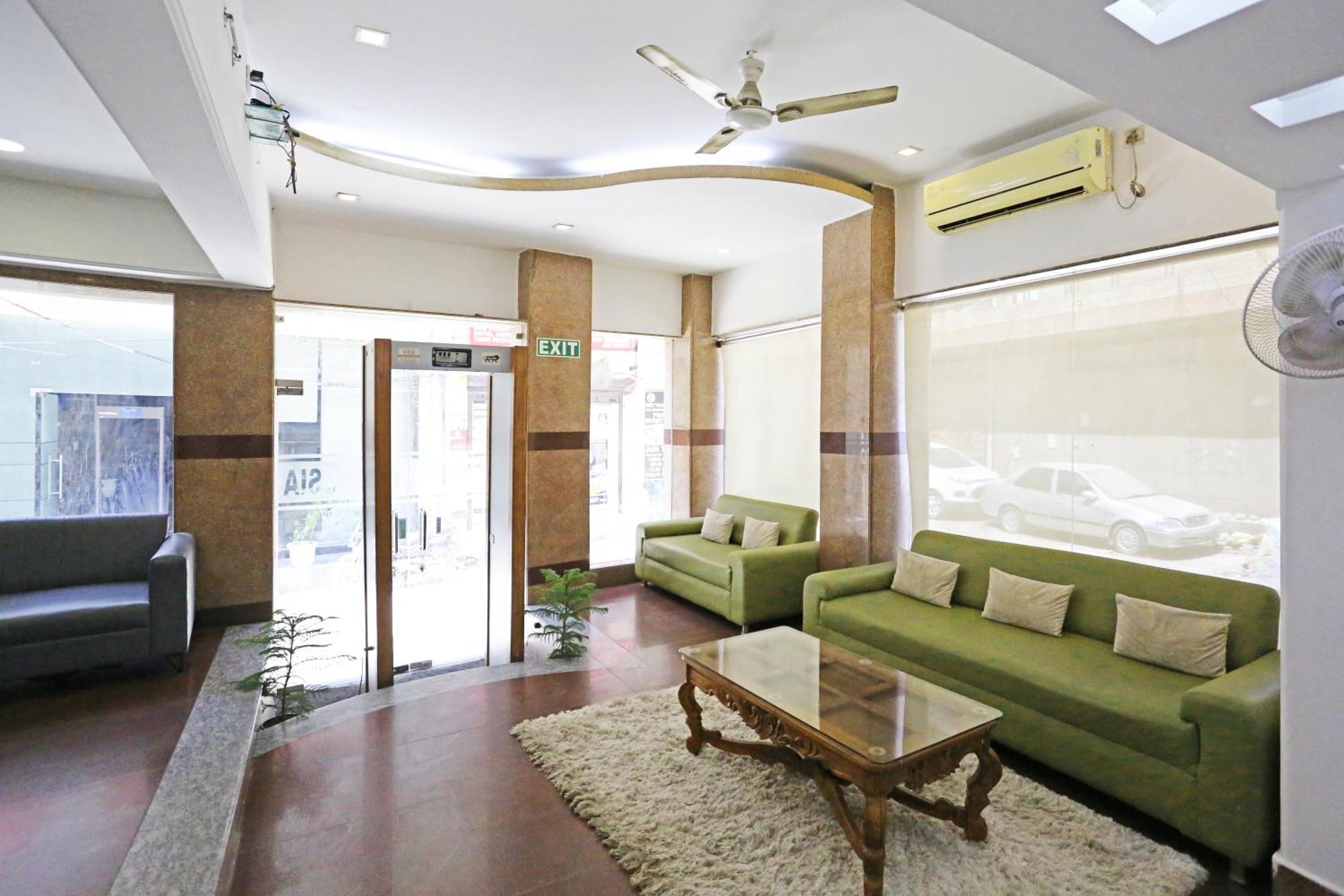 Hotel Ambrosia - A Boutique Hotel New Delhi Buitenkant foto