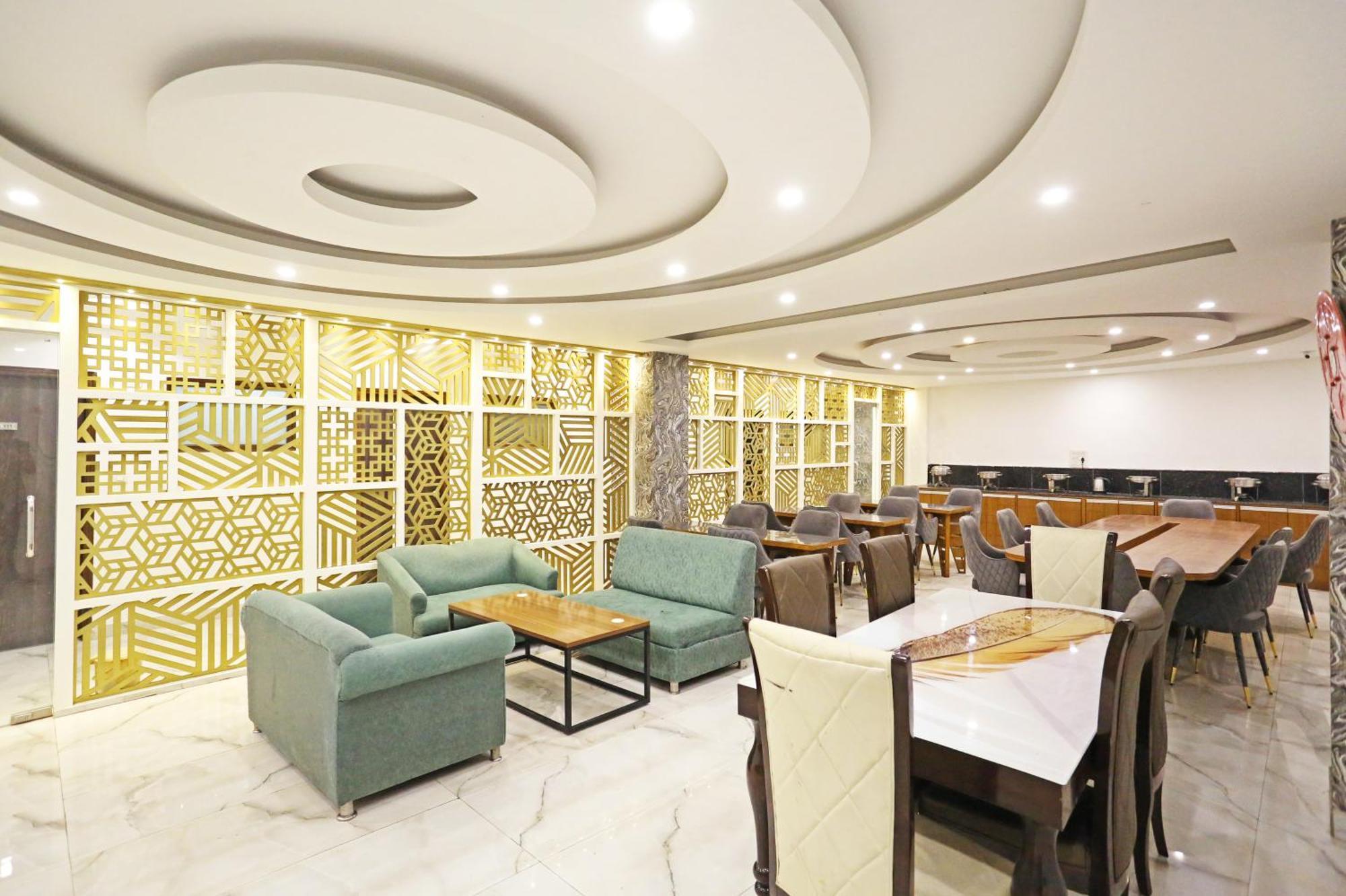 Hotel Ambrosia - A Boutique Hotel New Delhi Buitenkant foto
