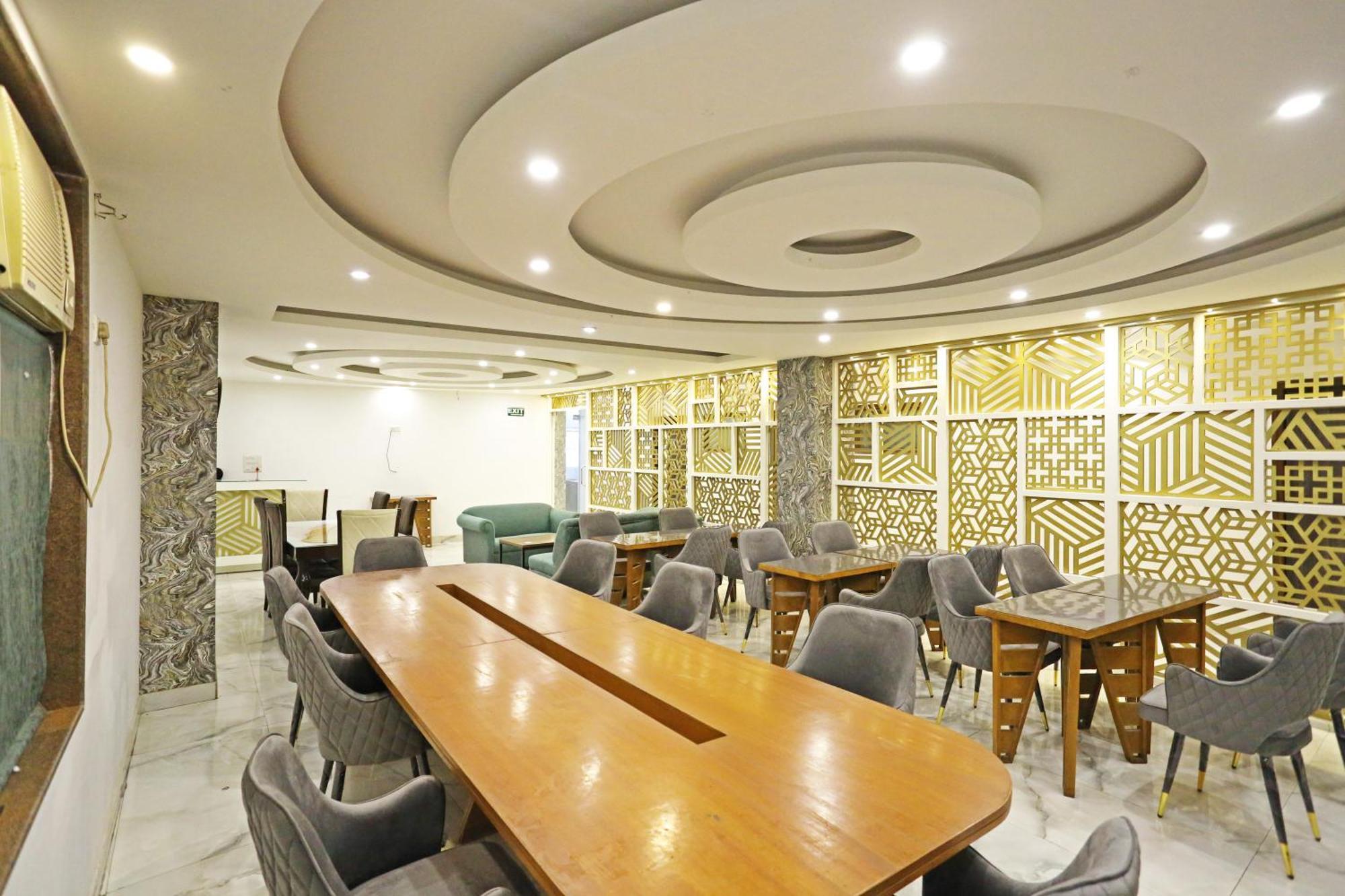 Hotel Ambrosia - A Boutique Hotel New Delhi Buitenkant foto